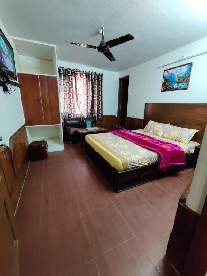 Hotel Alankar Manāli Buitenkant foto